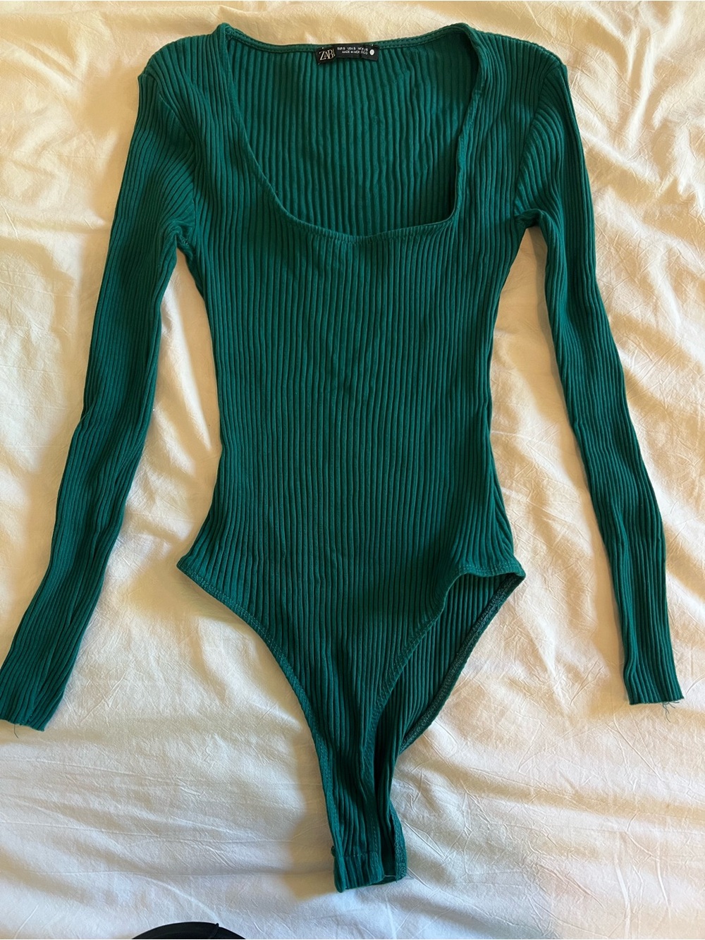 Zara Green Ribbed Long-Sleeve Bodysuit